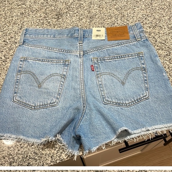 Levi’s ribcage shorts size 29 - Picture 2 of 4